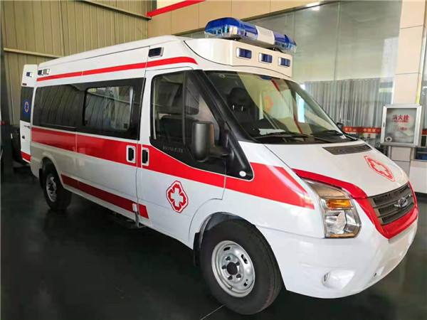 丘北县福特V362救护车